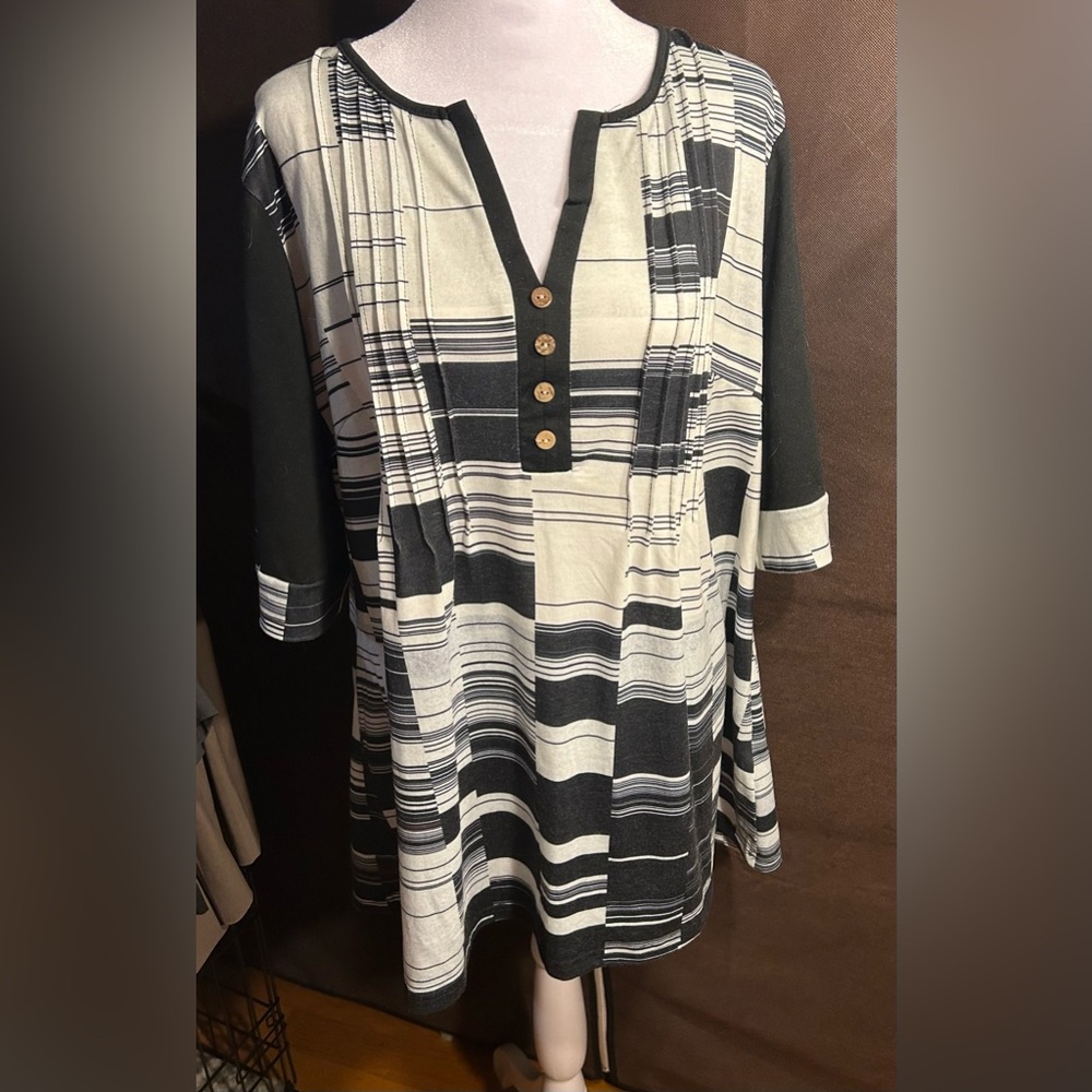 Woman’s blouse
